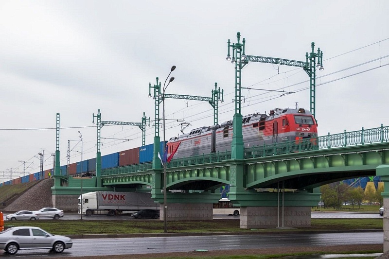 Состоялось торжественное открытие железнодорожного путепровода над Пулковским шоссе